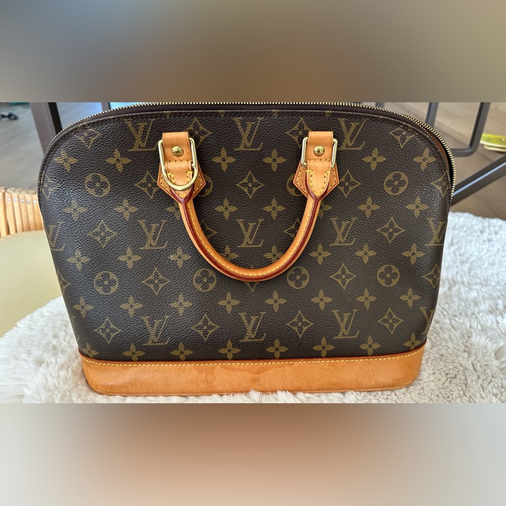 Louis Vuitton Vintage Monogram Alma PM - Picture 2 of 12